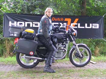 SJK2005-73