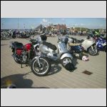 Honda CX 500 C en Vespa LX 50